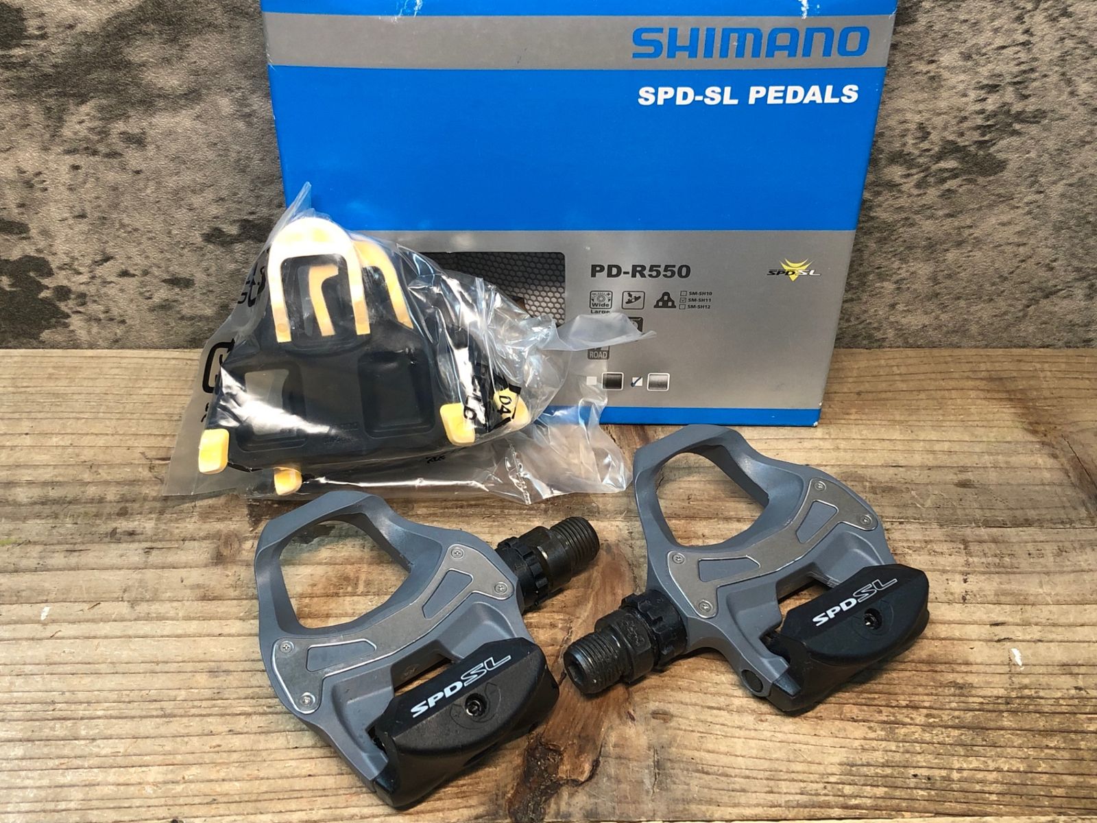 IW057 シマノ SHIMANO PD-R550 ビンディングペダル SPD-SL