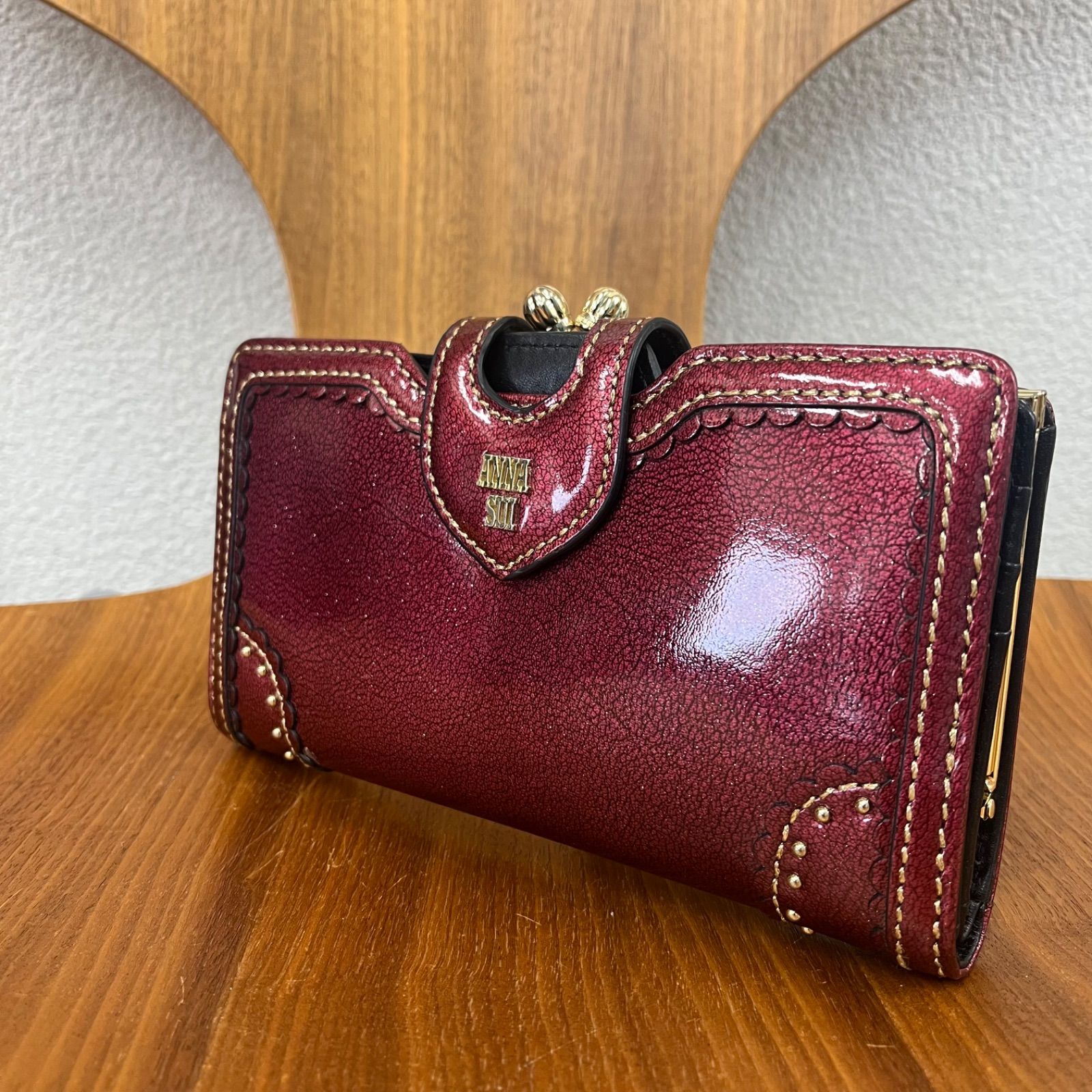 ANNA SUI ワインレッド 長財布 ANNA SUI アナスイ 長財布 ワインレッド がま口 1017 - メルカリ