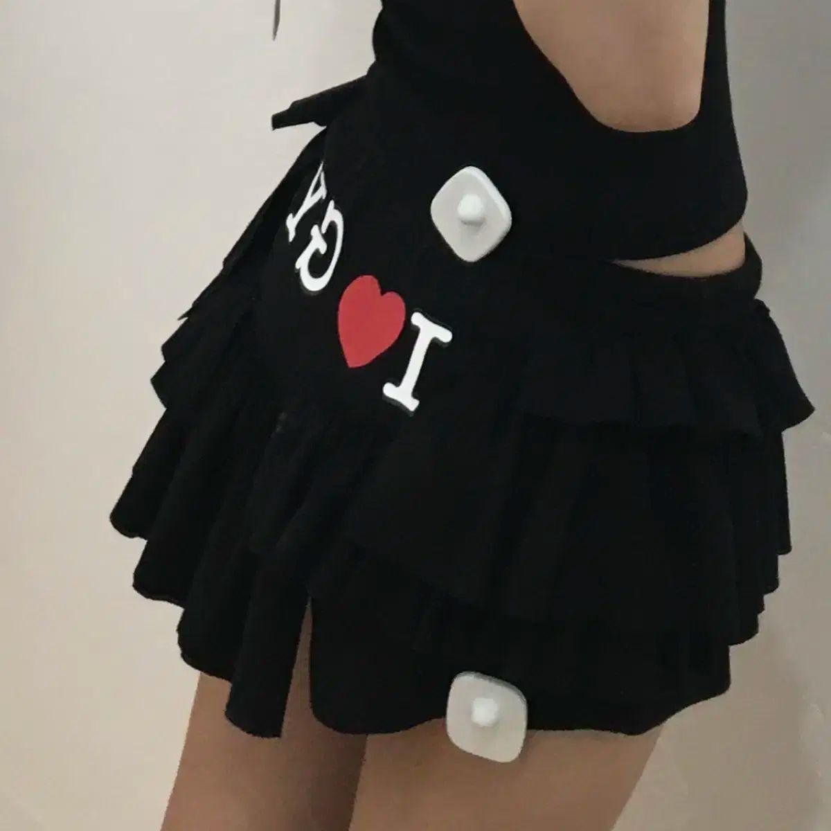 GLOWNY グロウニー