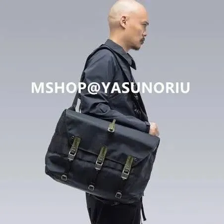 ACRONYM 3A-1 メッセンジャーバッグ