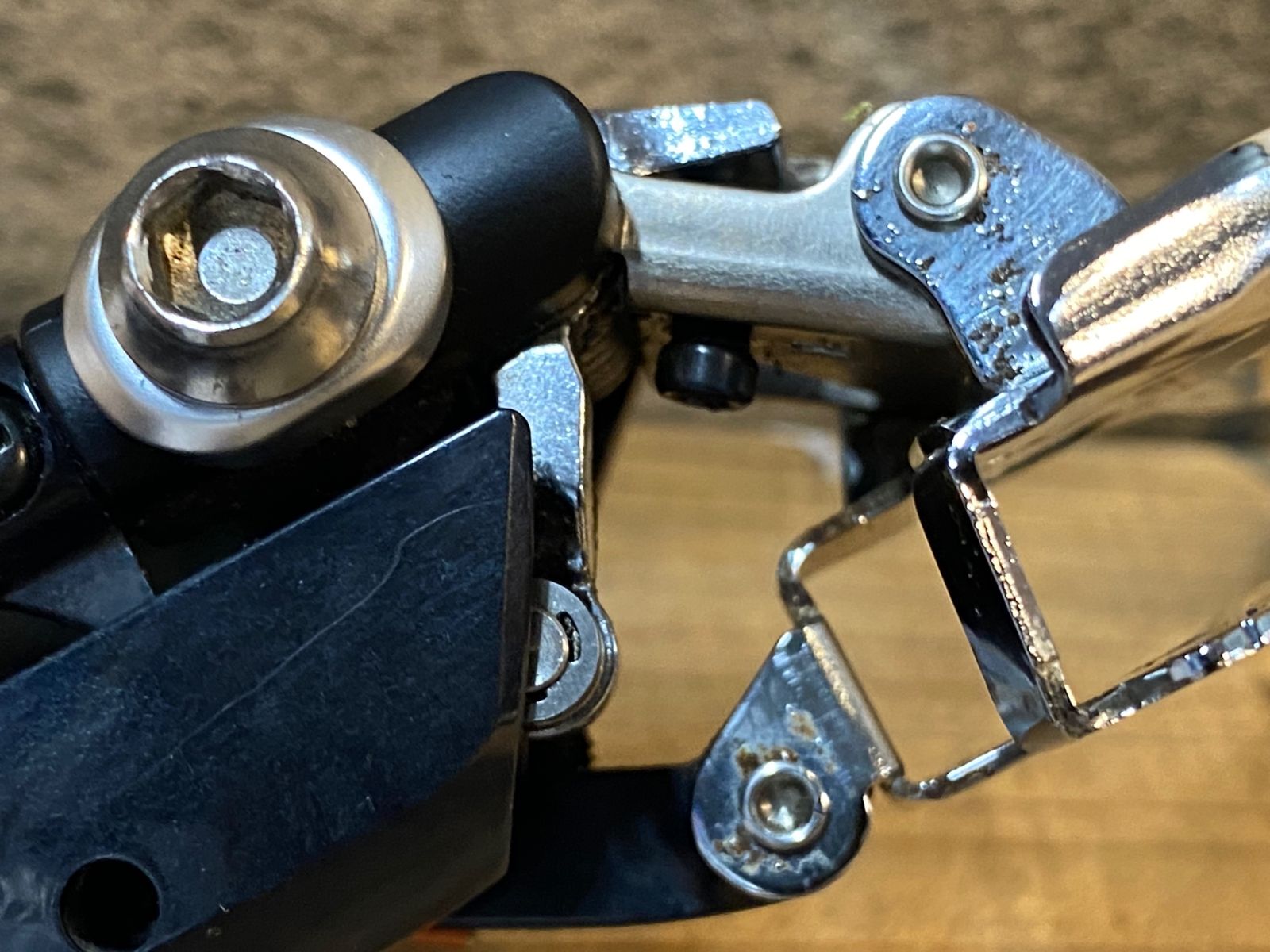 JD047 シマノ SHIMANO アルテグラ ULTEGRA FD-6870 フロント