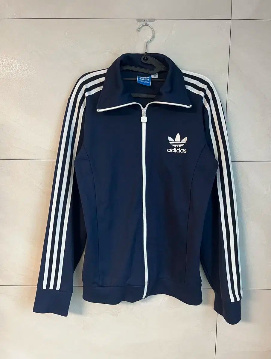 アディダス ヨーロッパ ジャージ ネイビー 100 size