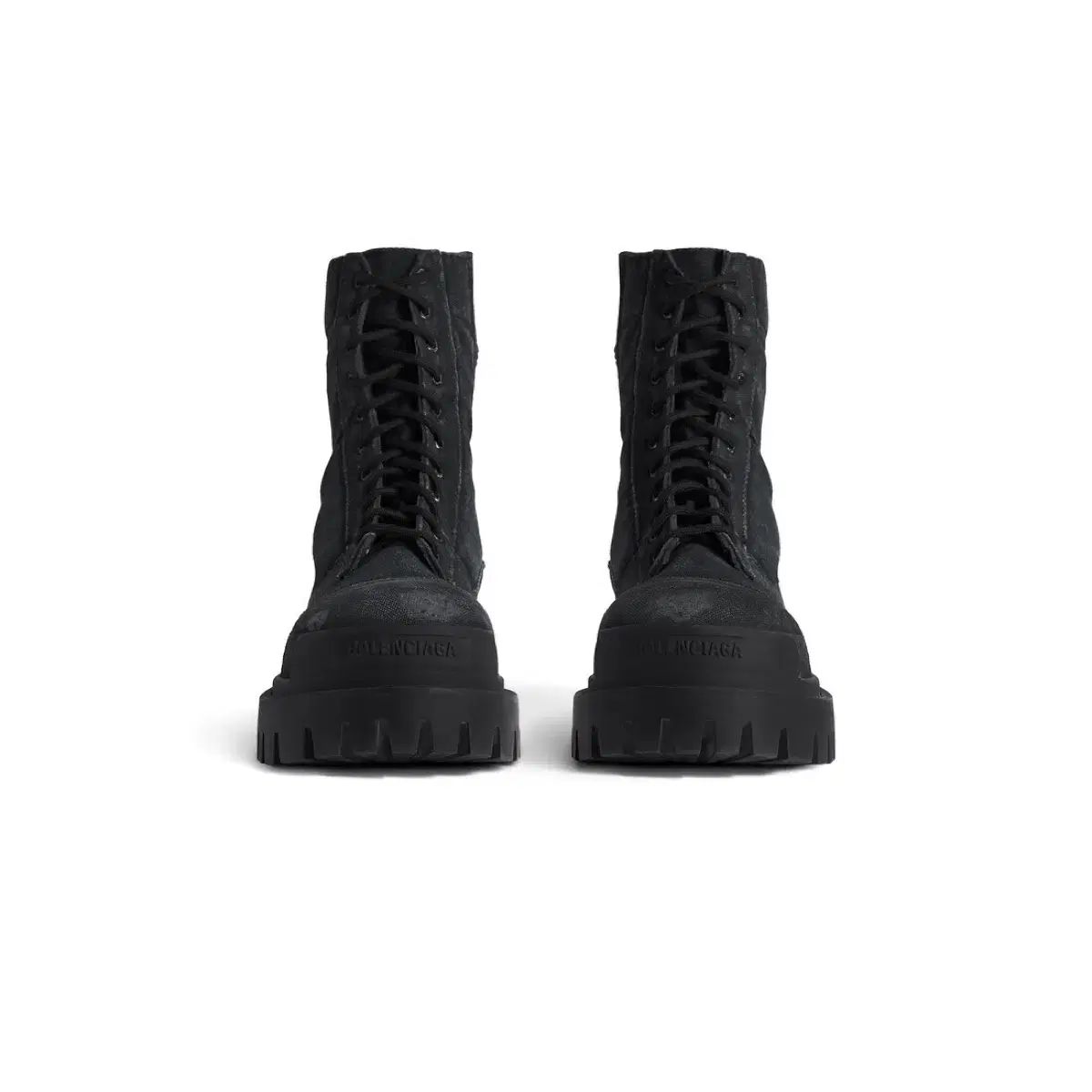 43 BALENCIAGA