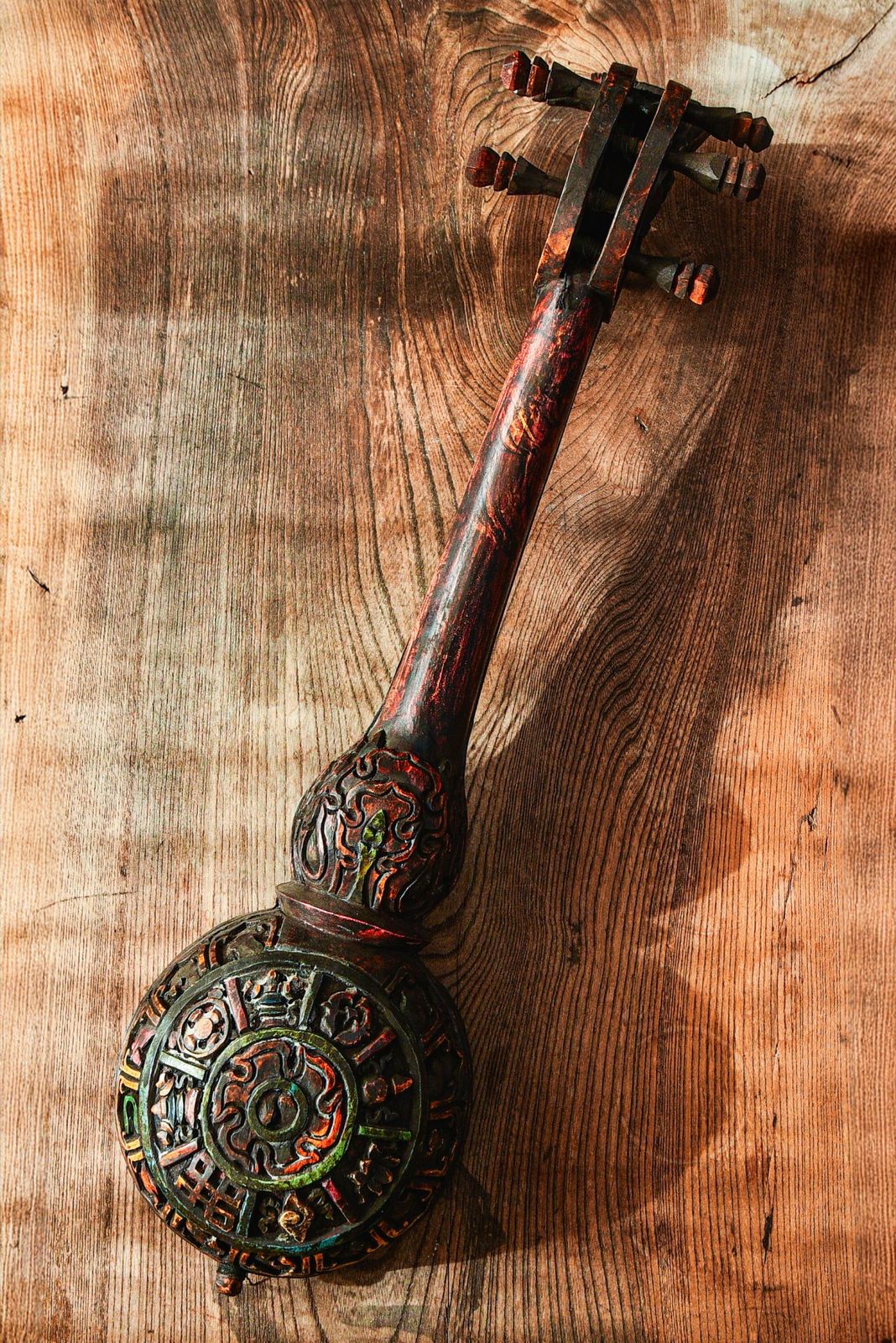 ネパール伝統の弦楽器