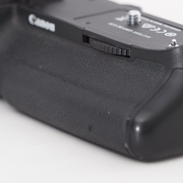 Canon バッテリーグリップ BG-E20 EOS 5D markIV用 BGE20 - メルカリ