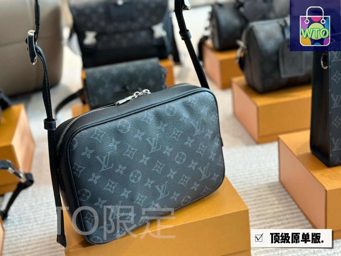 Louis Vuitton メッセンジャーバッグ アウトドアメッセンジャー LOUIS VUITTON ルイ・ヴィトン アウトドアメッセンジャーPM