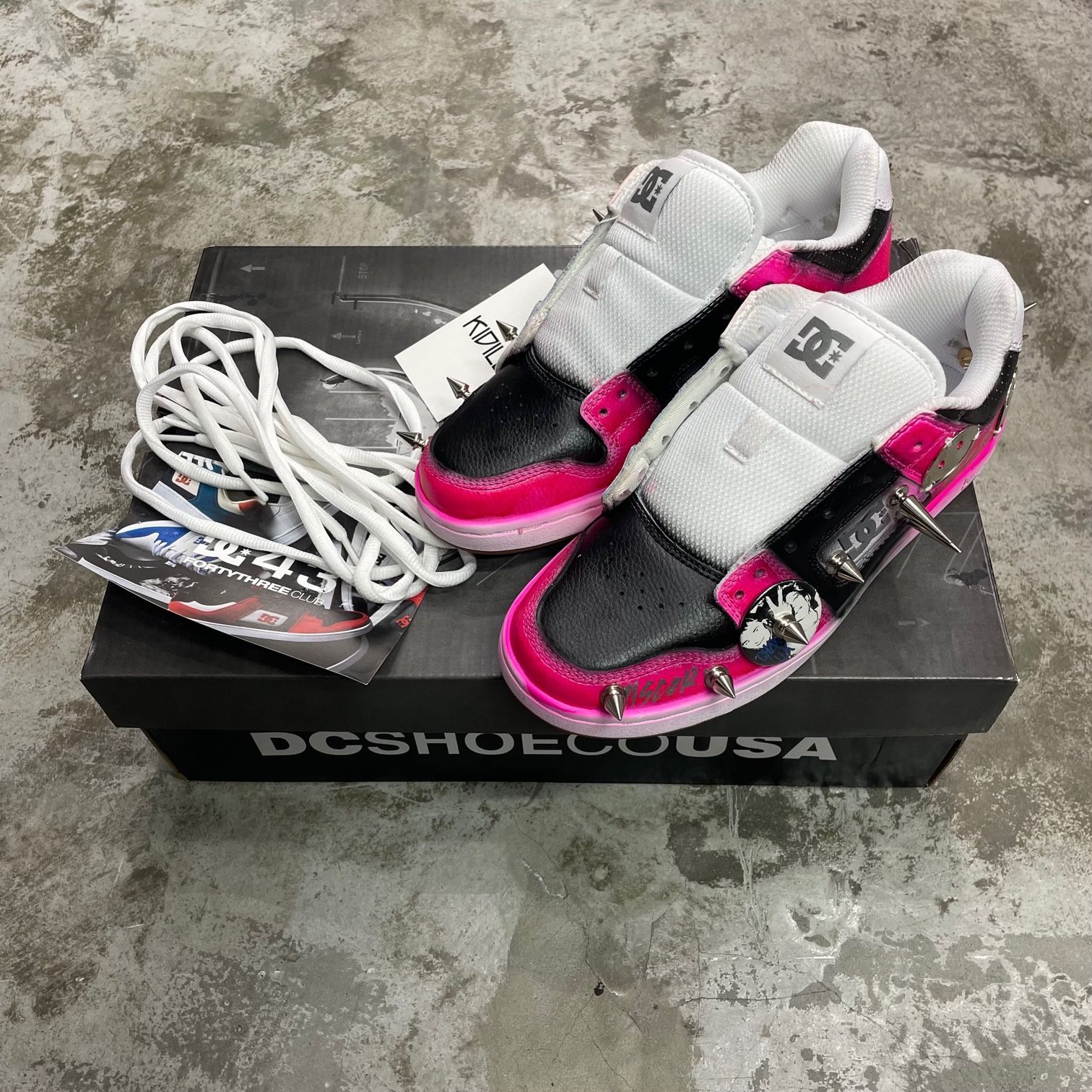 定価81400円 新品 KIDILL CUSTOMISED SNEAKERS COLLAB WITH DC 定価81400円 新品 KIDILL CUSTOMISED SNEAKERS COLLAB WITH DC