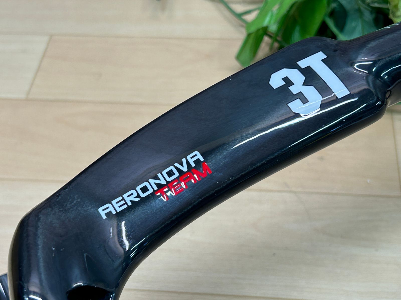 イチ推し!! 美品!! 3T AERONOVA TEAM 420mm 219g スリーティー エアロ 