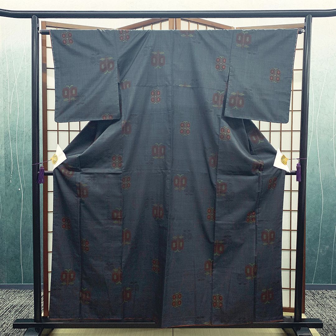 c*a様 大島紬着物 楽天市場】【新古品】 本場大島紬 袷 着物 大島紬 泥染め 7