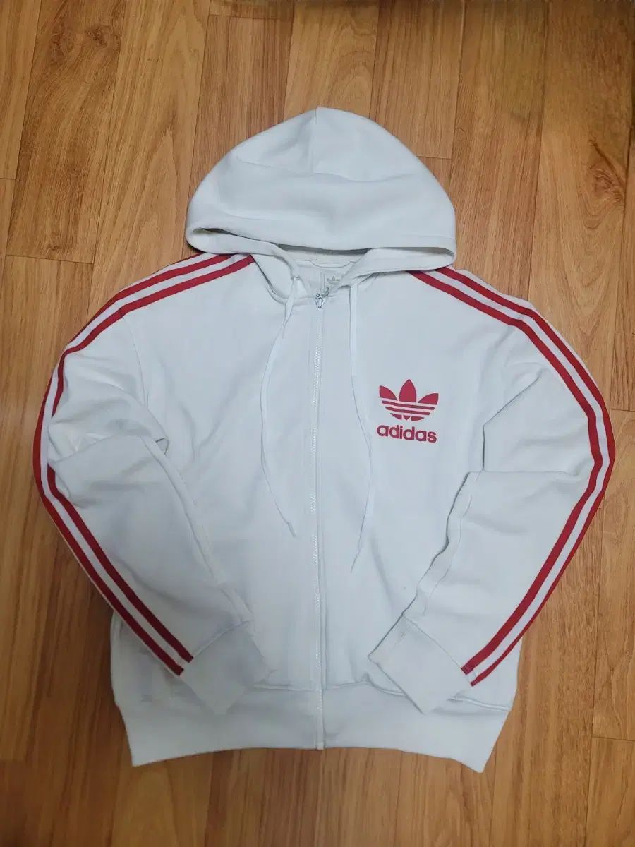 adidas アディダス 白い歯 対空砲火 フード ジャージ