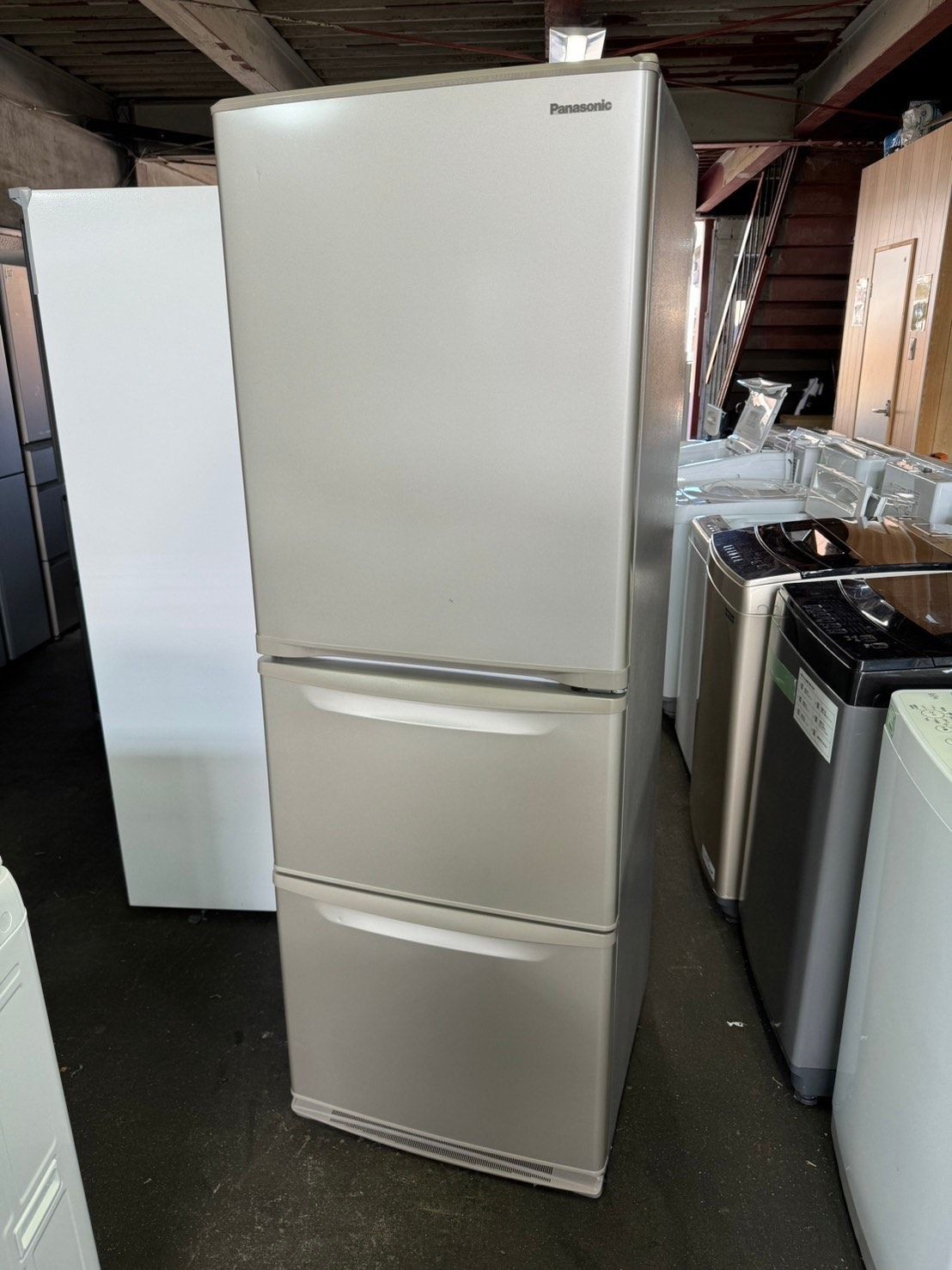 大阪送料無料☆3か月保障付☆冷蔵庫☆2023☆パナソニック☆3ドア☆NR