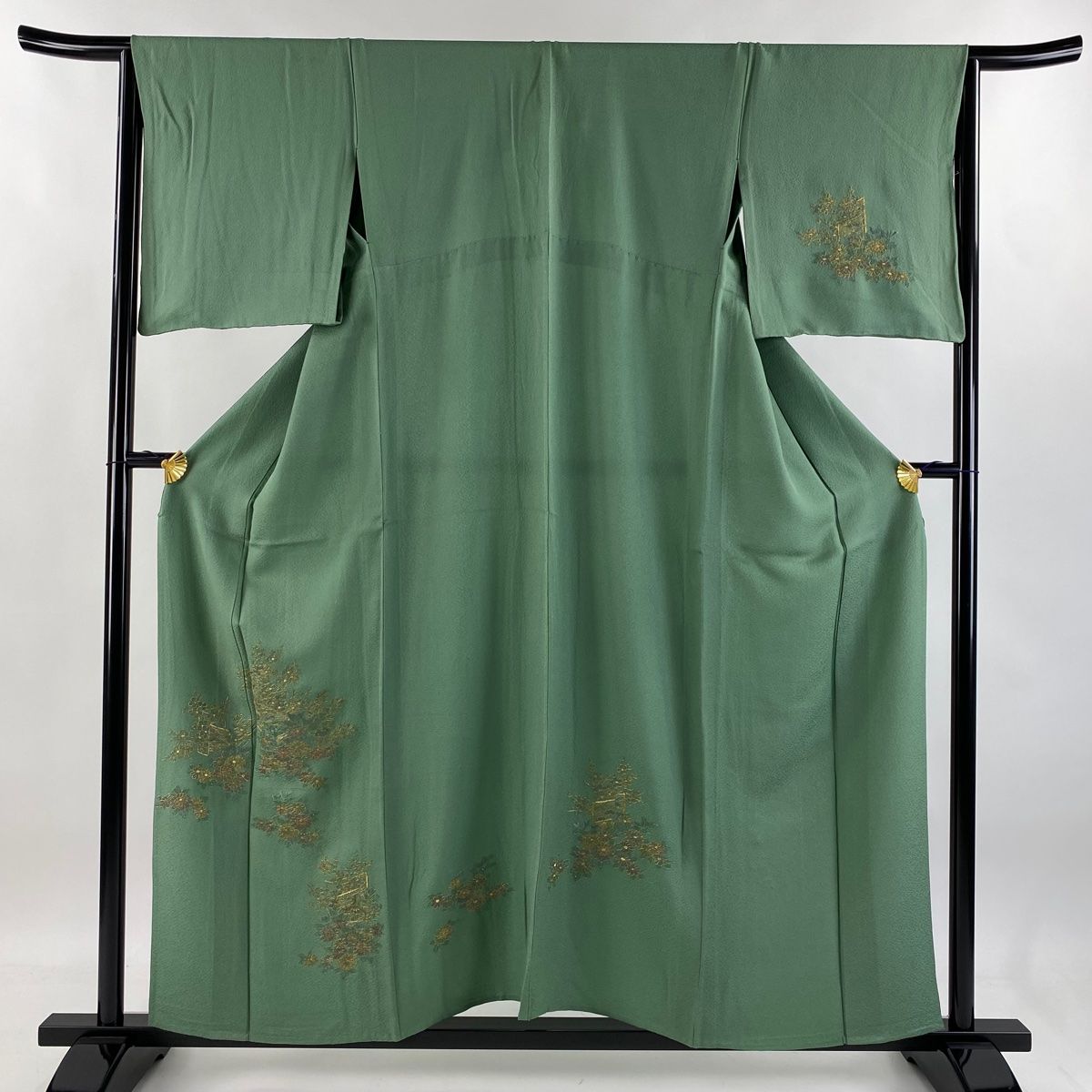 付下げ 身丈157cm 裄丈65.5cm M 単衣 菊 梅 金糸 刺繍 薄緑 正絹 秀品