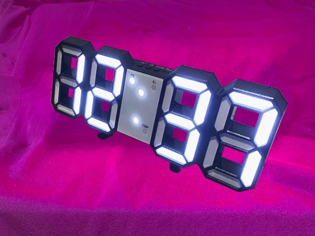 壁掛け時計 3D立体時計 黒ぶち 大人気 インスタ LED置き時計 LED