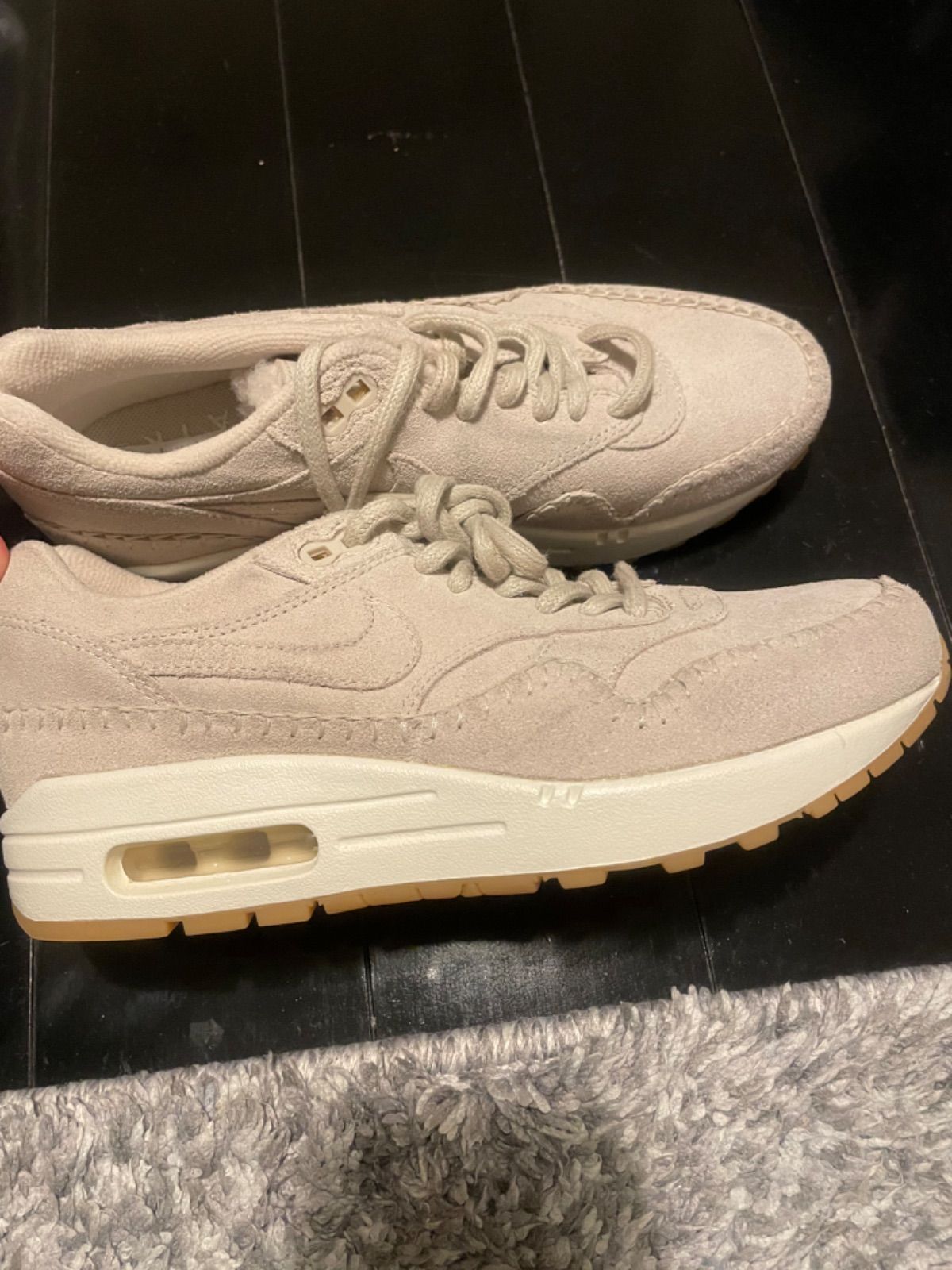 Air max clearance 1 beige suede