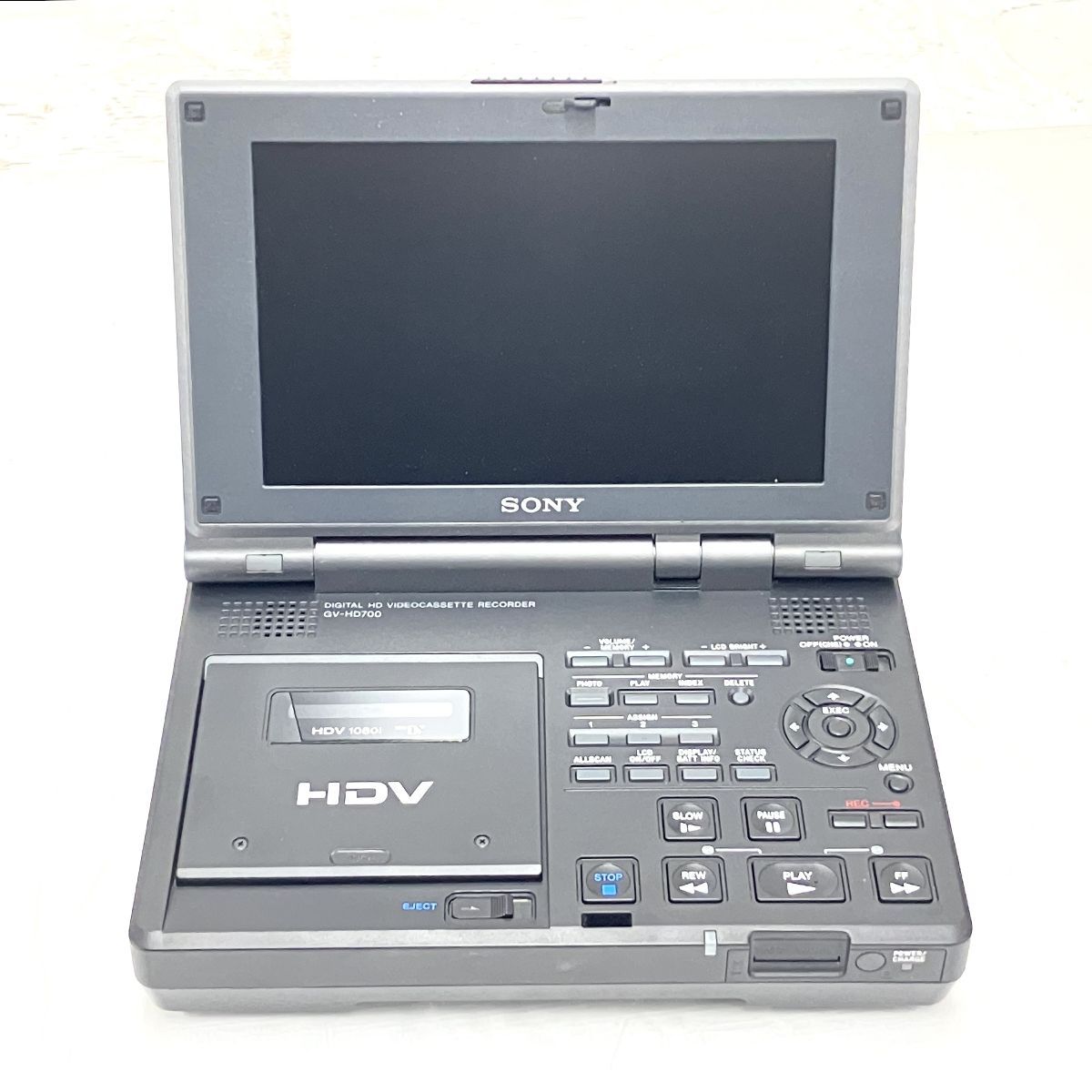 T9896636