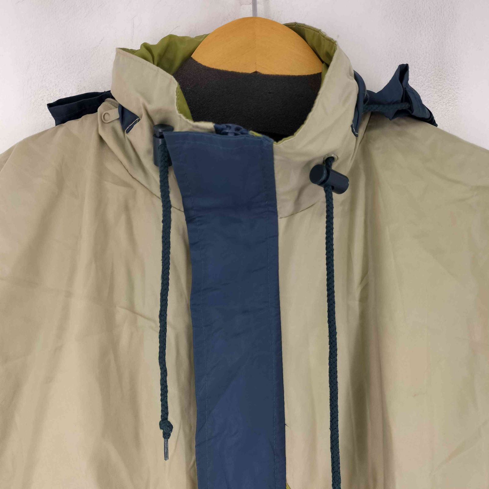ユーズドフルギ USED古着 {{outdoor scene}} マルチカラーフーデットジャケット メンズ JPN：L 