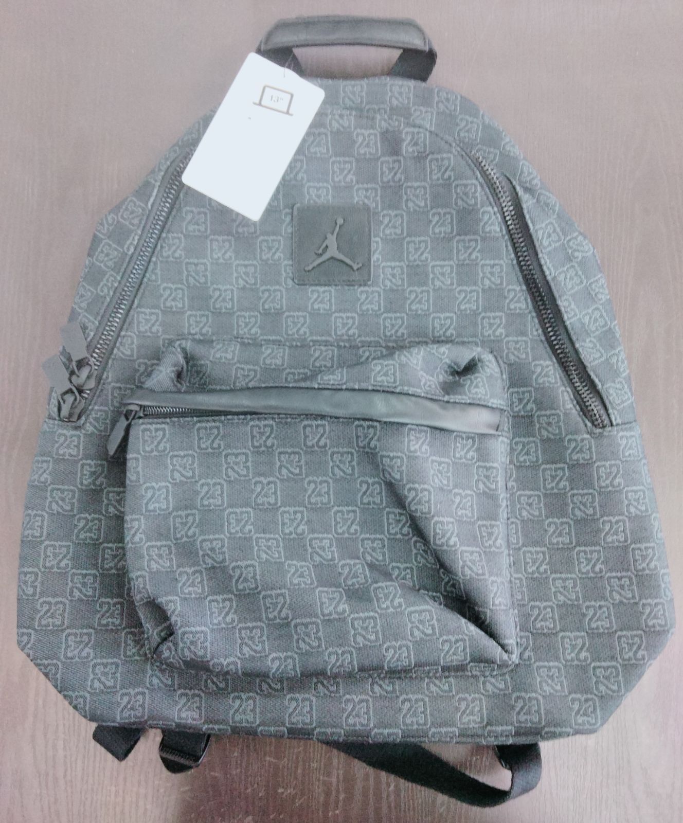 つーつー　(値下げ) ジョーダンモノグラム　バックパック NIKE公式】ジョーダン モノグラム バックパック (20L