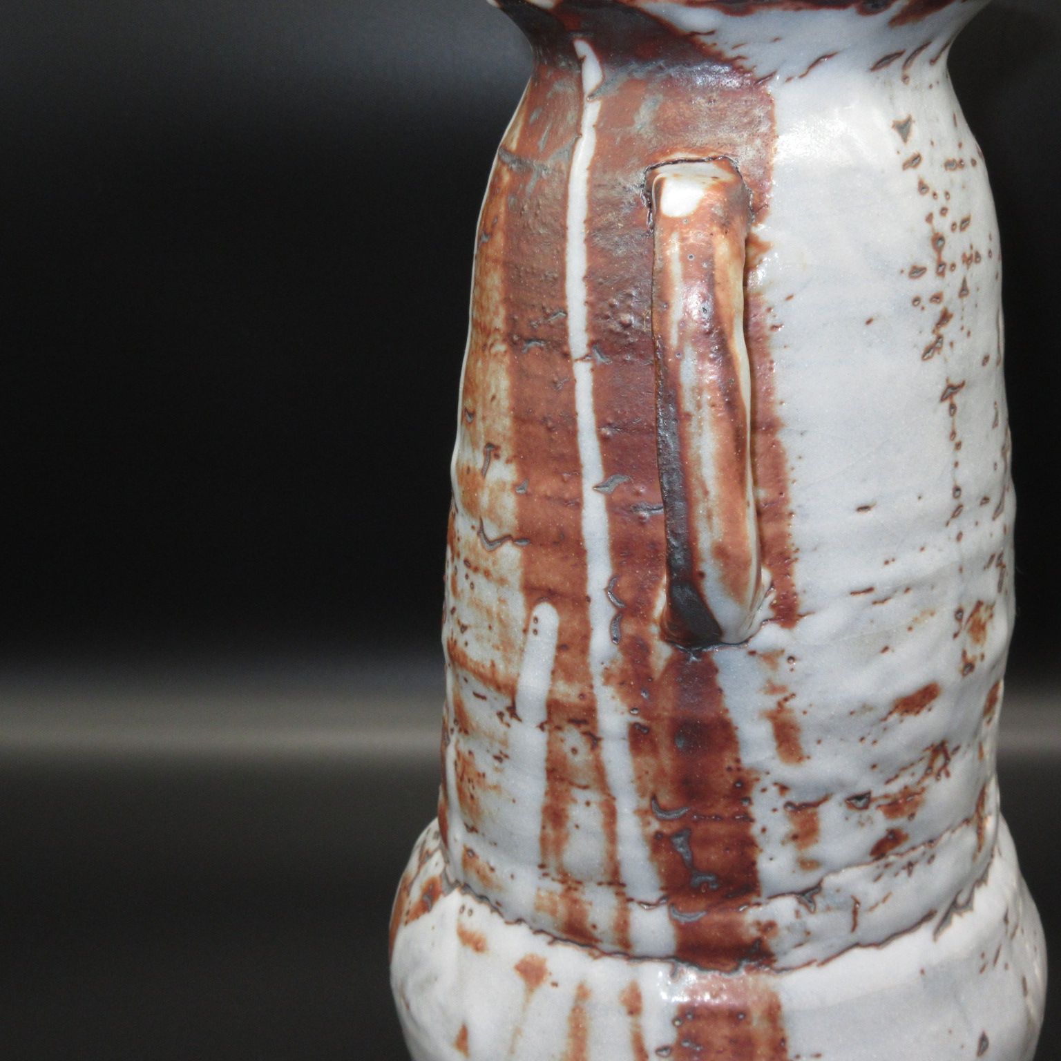 ☆陶器 美濃焼 鉄釉 鼠志野 花器 花生 花瓶 飾壺 ≪手作り≫ type-C