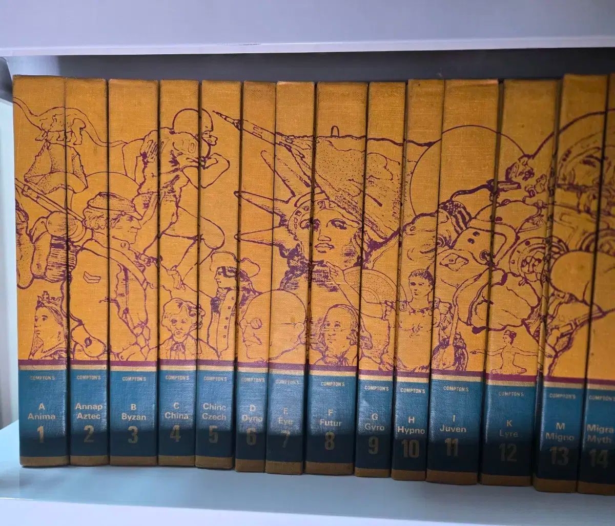 コンプトン百科事典