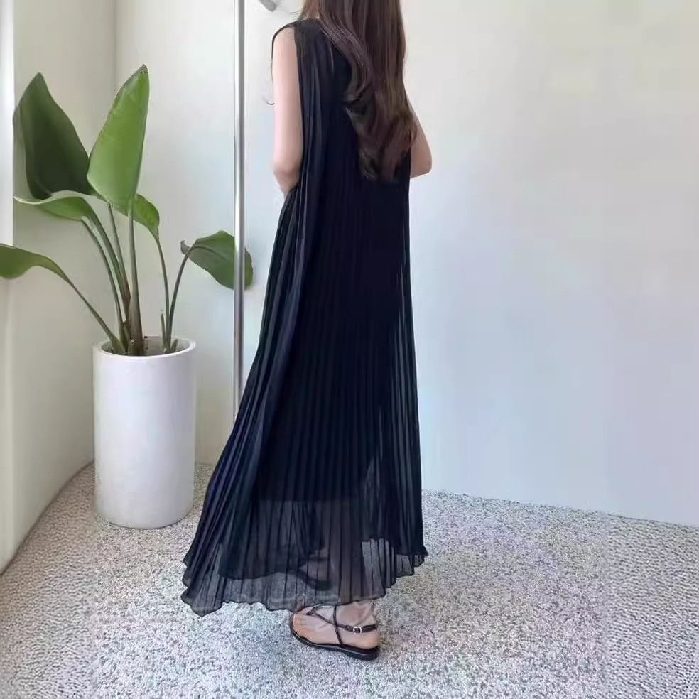 ブラックプリーツノースリーブロングワンピース CHIC STYLE ワンピース 「大きいサイズ」ナイロンツイル