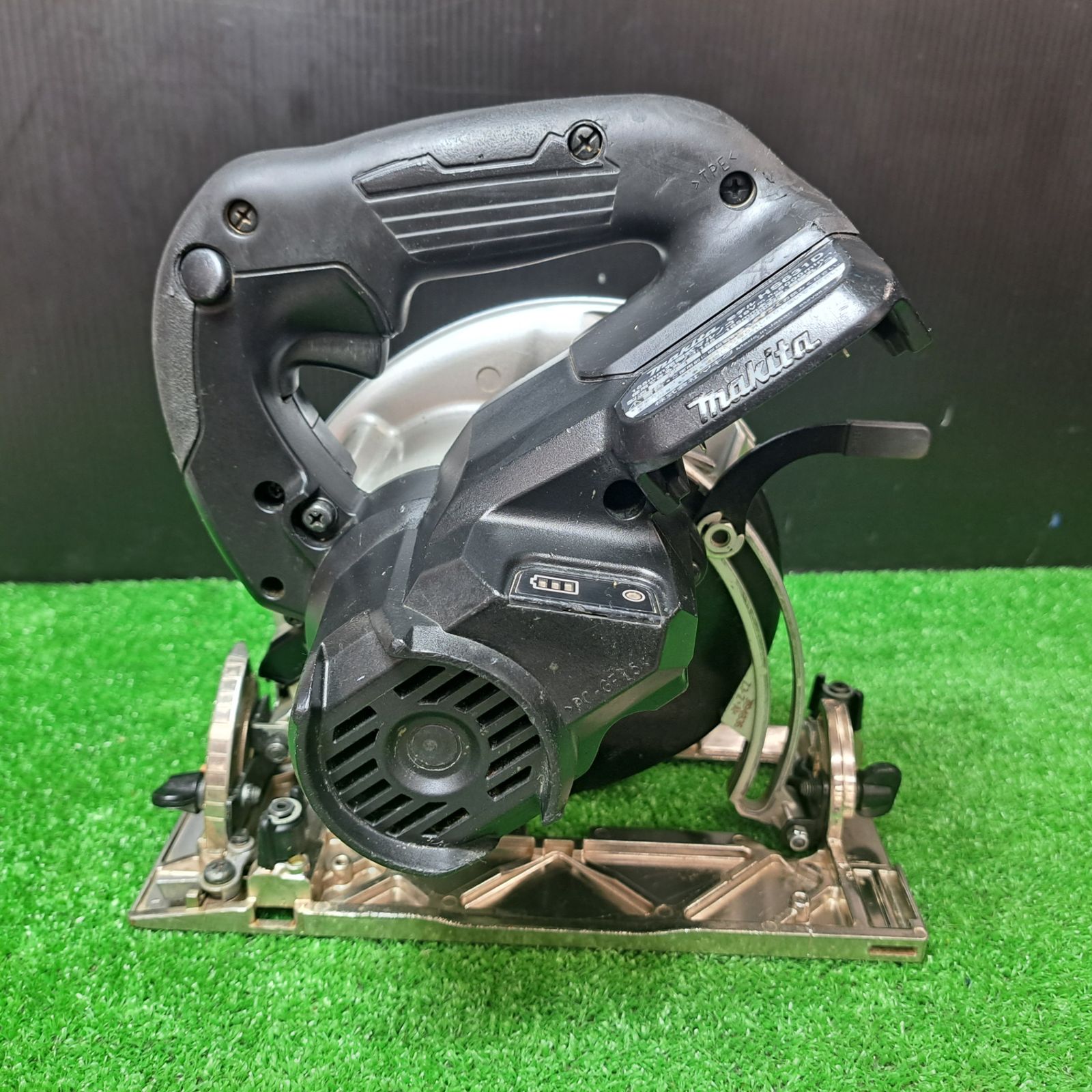 マキタ makita コードレス丸のこ HS631DZB 岩槻店