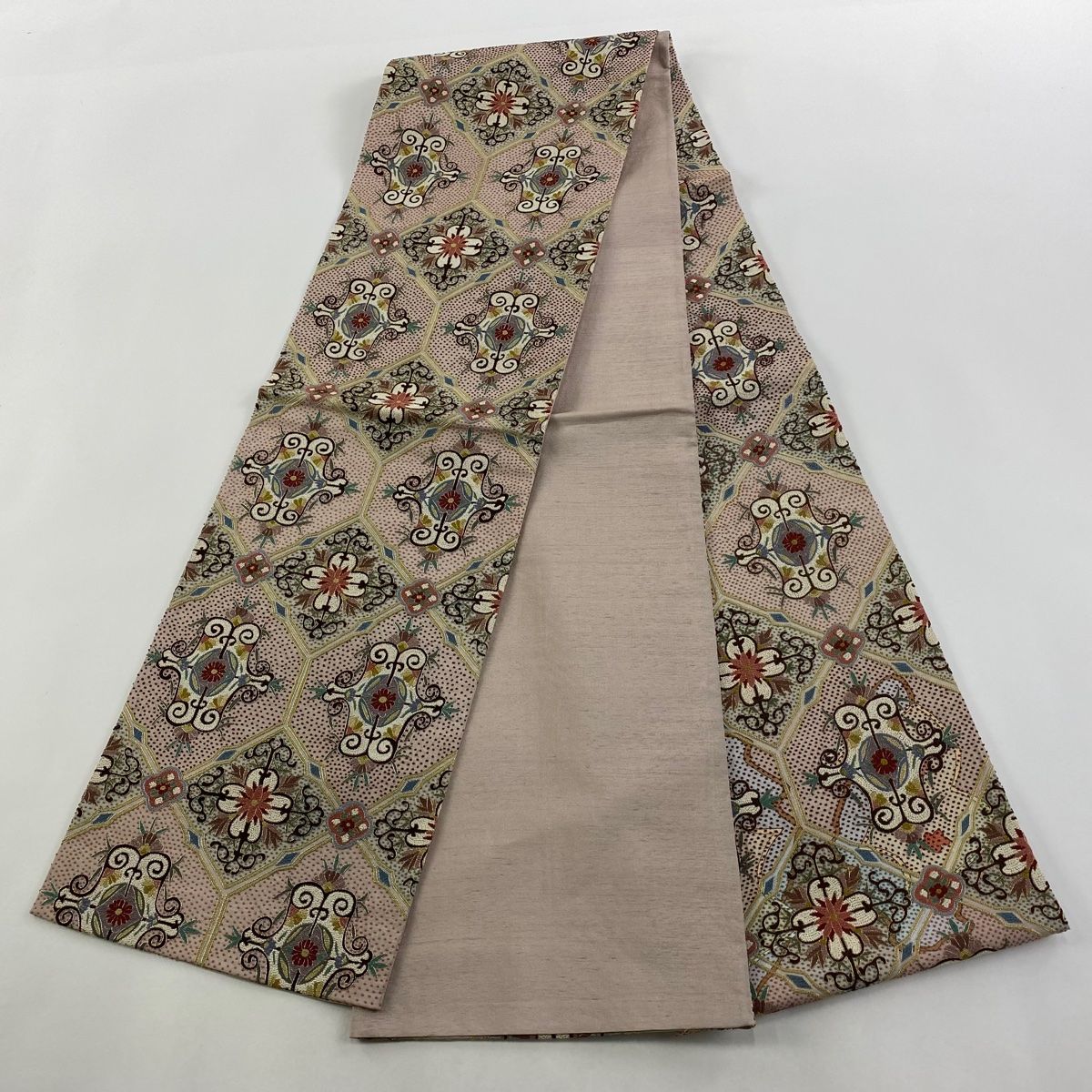 相良刺繍 薄ピンク