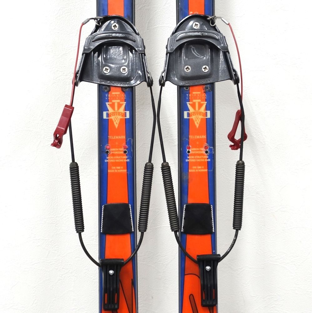 K2 - ケーツー K2 テレマーク スキー TRIAXIAL PISTE 200cm ビンディング RIVAⅡ スキー 登山 アウトドア 重量実測：1850g（ビンディング含む1本) K2 - ケーツー K2 テレマーク スキー TRIAXIAL PISTE 200cm
