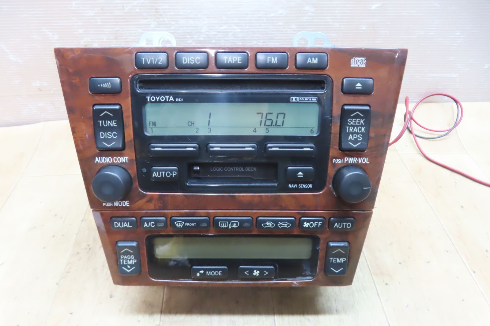 付 F4123 トヨタ純正 プロナード MCX20 86120-41040 CD カセット デッキ オーディオ プレーヤー 本体のみ