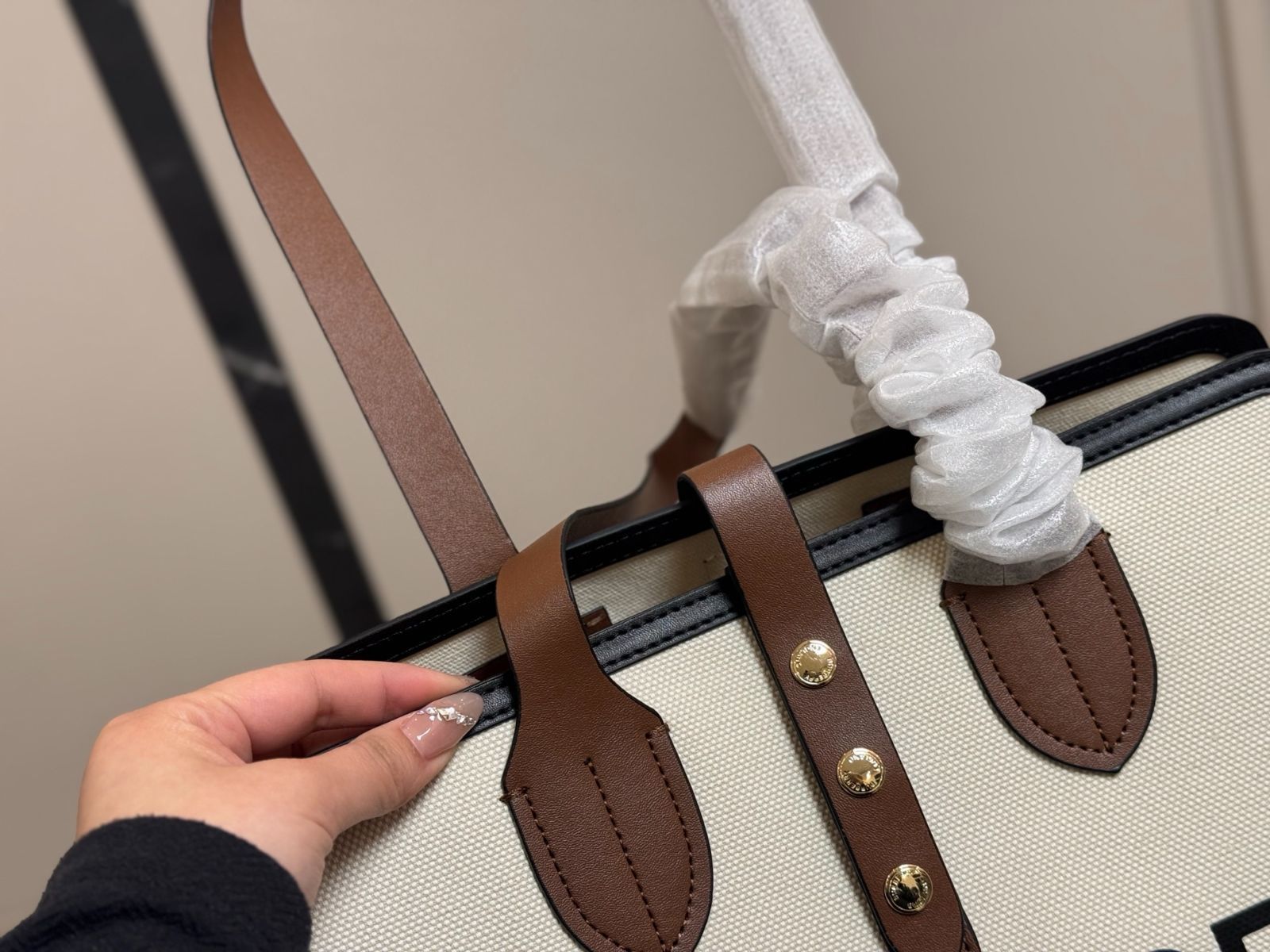 今日特価】Burberry ショッピングバッグ-WTO輸入4 - メルカリ
