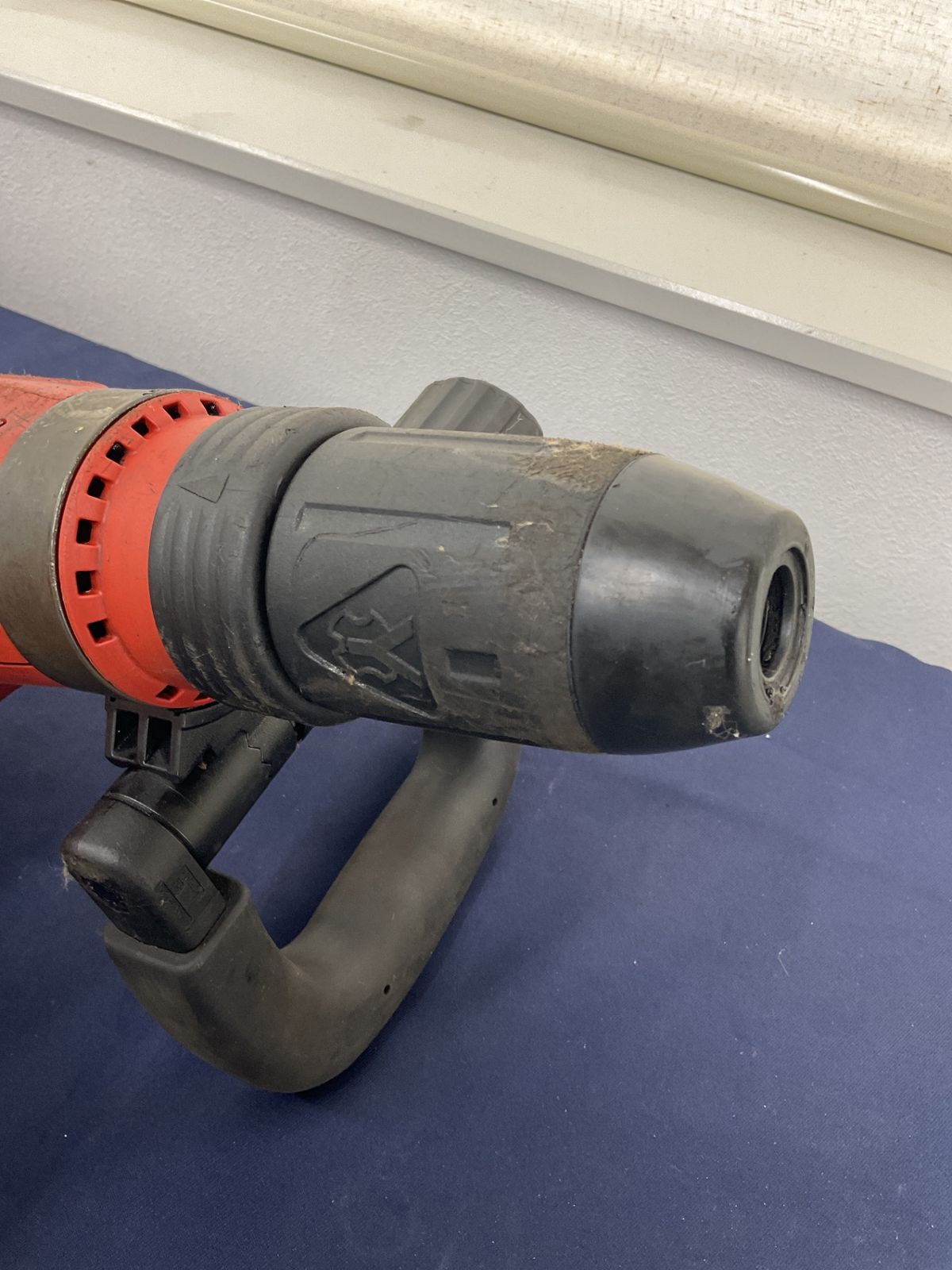 ヒルティ HILTI コード式ハツリ機 TE500-AVR 八尾店 BRIGHTFACE_UK