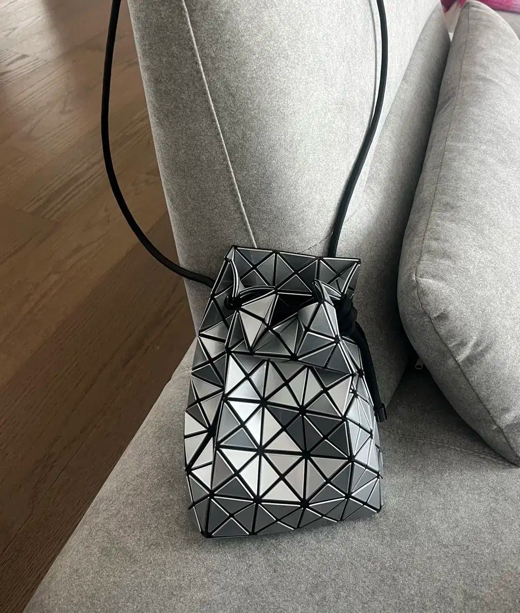 BAO BAO ISSEY MIYAKE バオバオイッセイミヤケ リングバッグ シルバー
