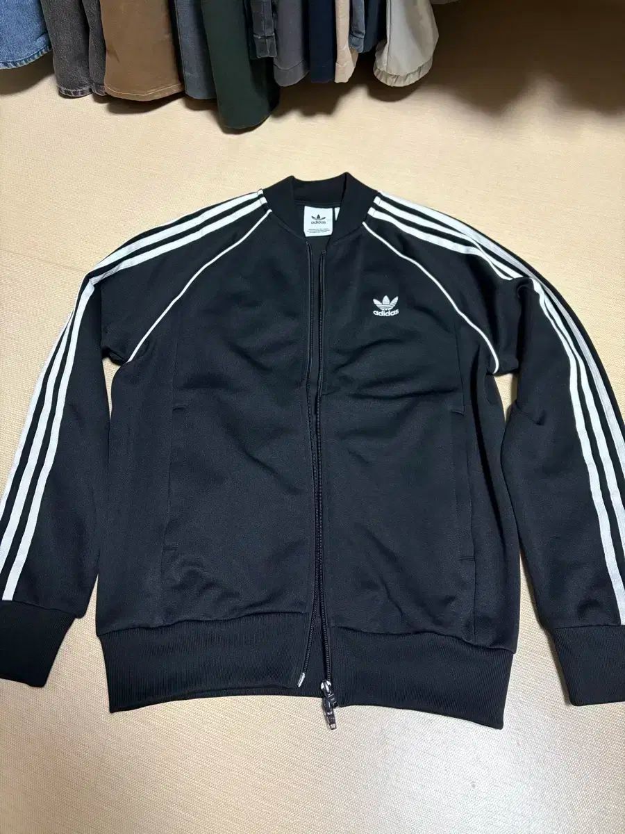 正規品 adidas(アディダス) トレーナー セットアップ (ほぼ新品)