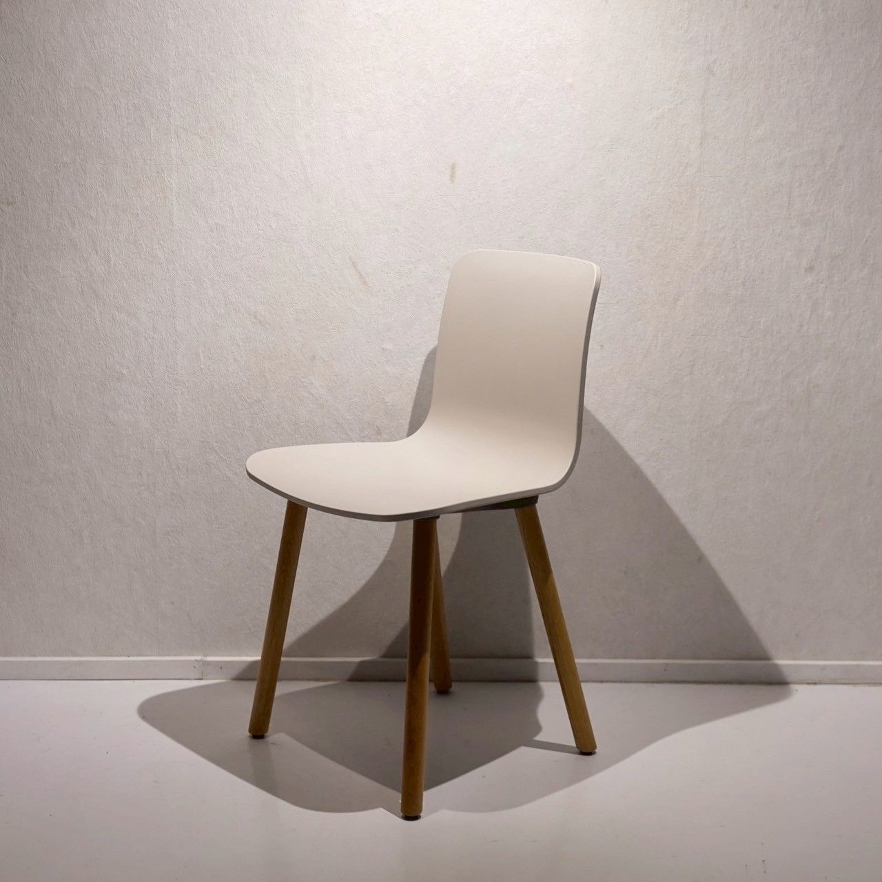 vitra ヴィトラ HAL Wood ハルウッド ダイニングチェア オフィスチェア アームレス チェア 椅子 オーク材 北欧 モダン ミニマル
