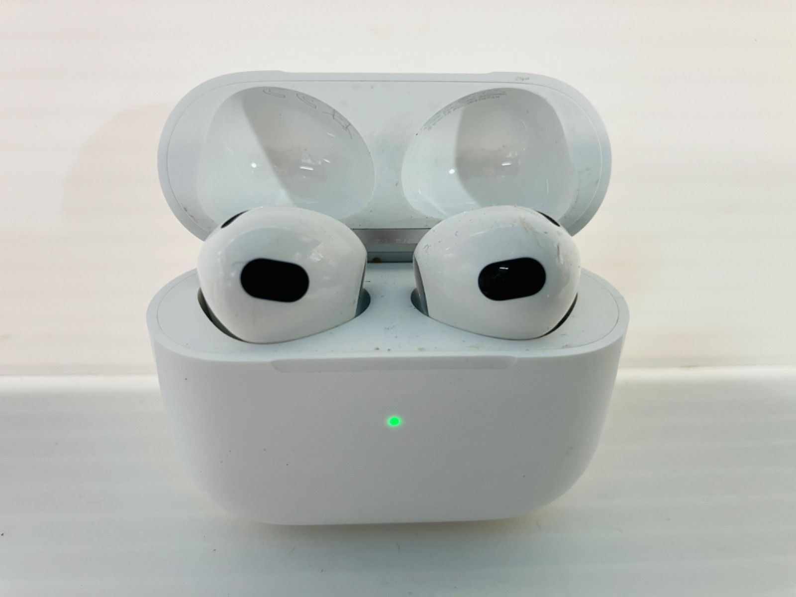 ★ AirPods 3   ※ジャンク品   BluetoothイヤホンApple  アップル3世代音色真空世界観現状品0.05kg  ★