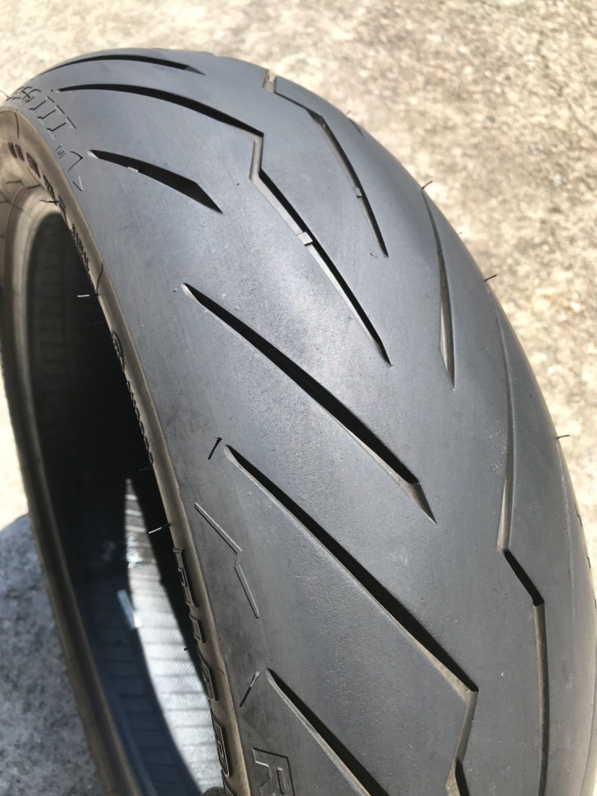 ROSSO Ⅲ 前後セット（110/70/17 140/70/17）