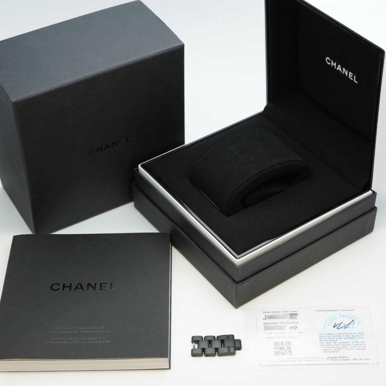 シャネル J12 H3101 黒文字盤腕時計 メンズ