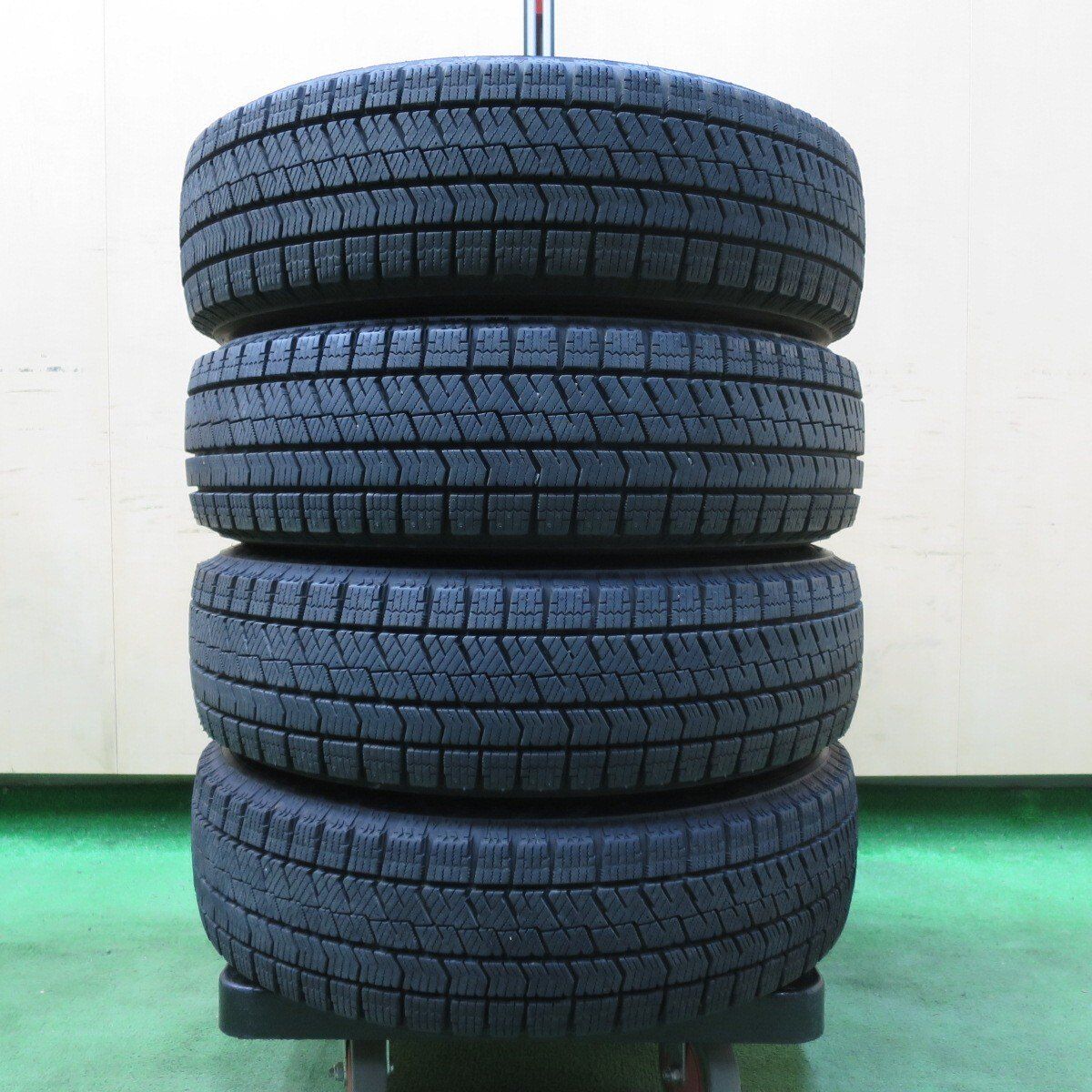 155/65R14 ブリザックVRX バリ溝 BLIZZAK VRX スタッドレス155⁄65R14 4