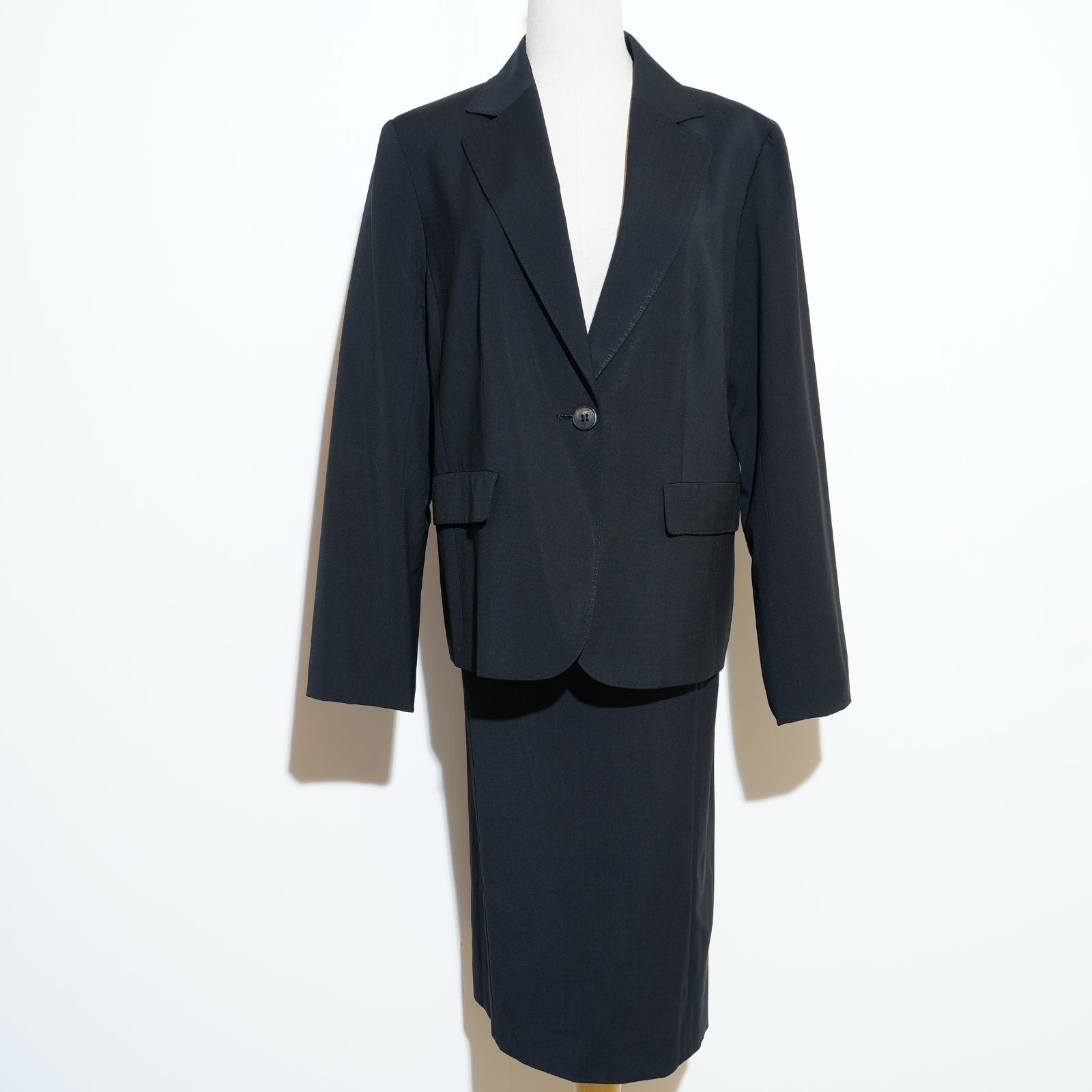 BURBERRY LONDON バーバリーロンドン イタリア製 ウール 100% 裏地付き  