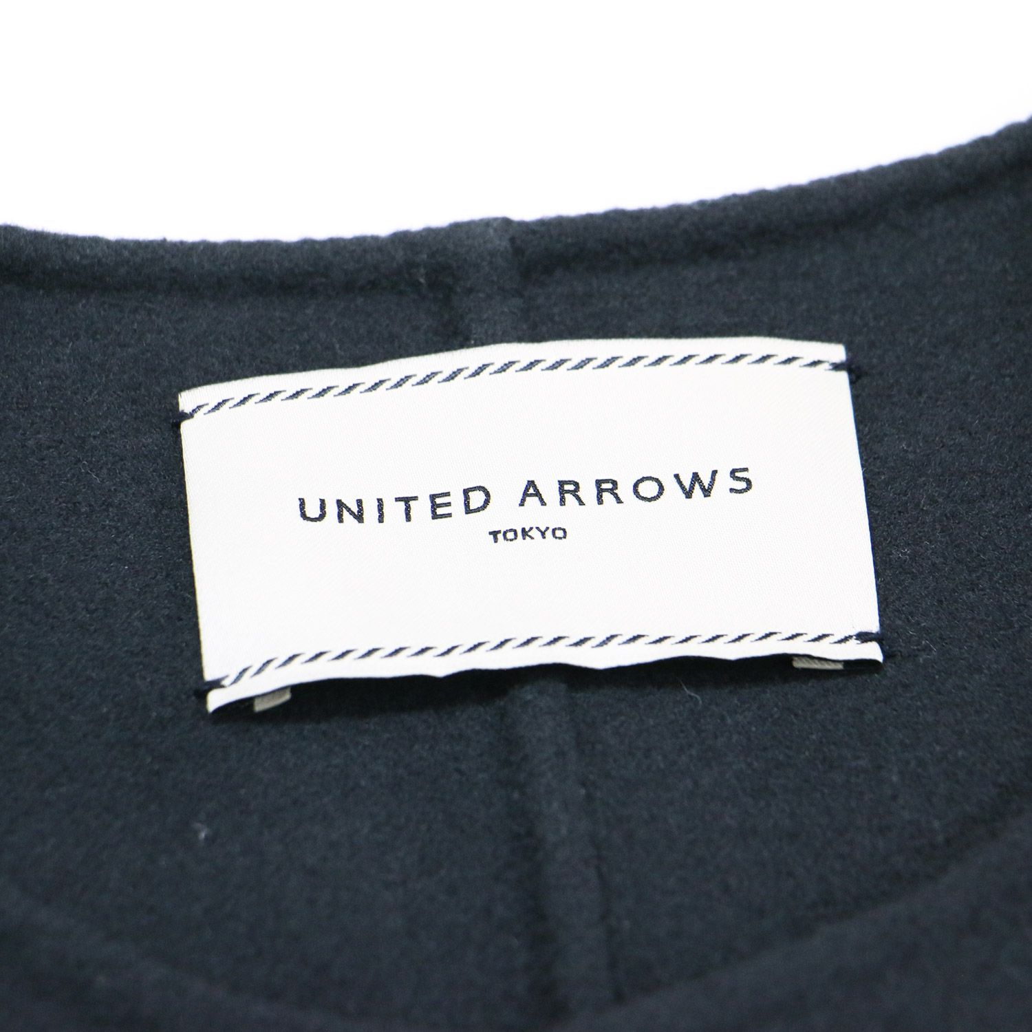 黒　ベルベット　スーベニア ユナイテッドアローズ　リバーシブル　L相当　36 UNITED ARROWS ユナイテッドアローズ ベスト チャコールグレー