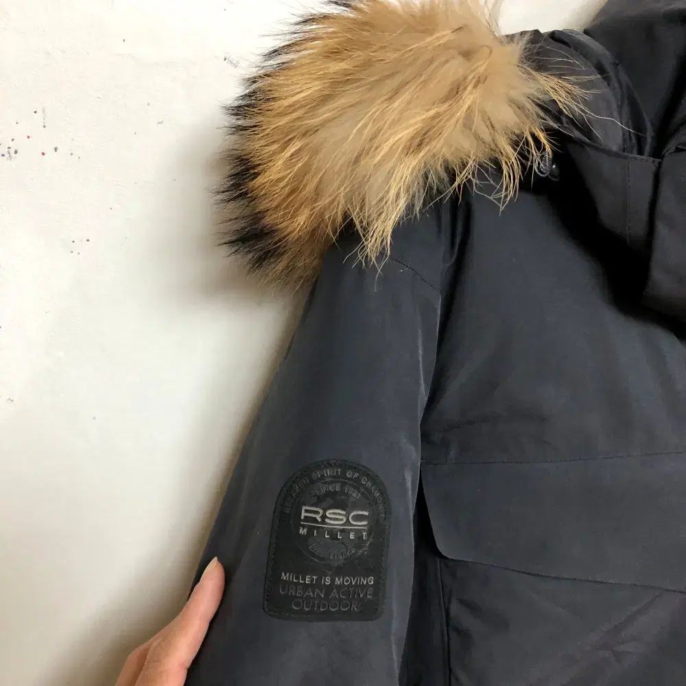 m*こ様 ミナペルホネン/Rosyロージィ黒/がま口牛革長財布薄型 L字