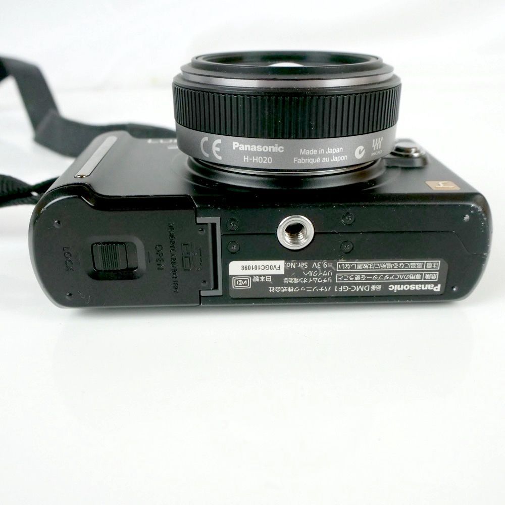 Panasonic LUMIX DMC-GF1 シルバー 20mm/F1.7 Panasonic Lumix DMC-GF1