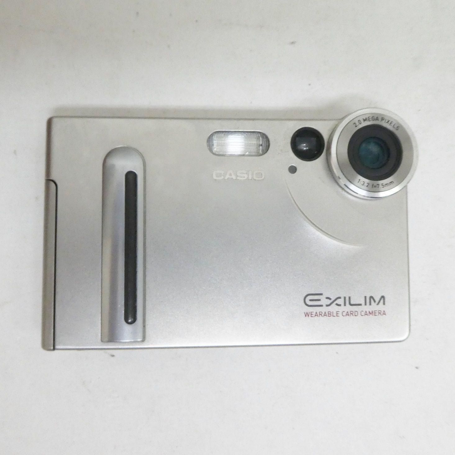 Q739【希少】動作品 CASIO EXILIM EX-S2 カードサイズ コンデジ カメラ 