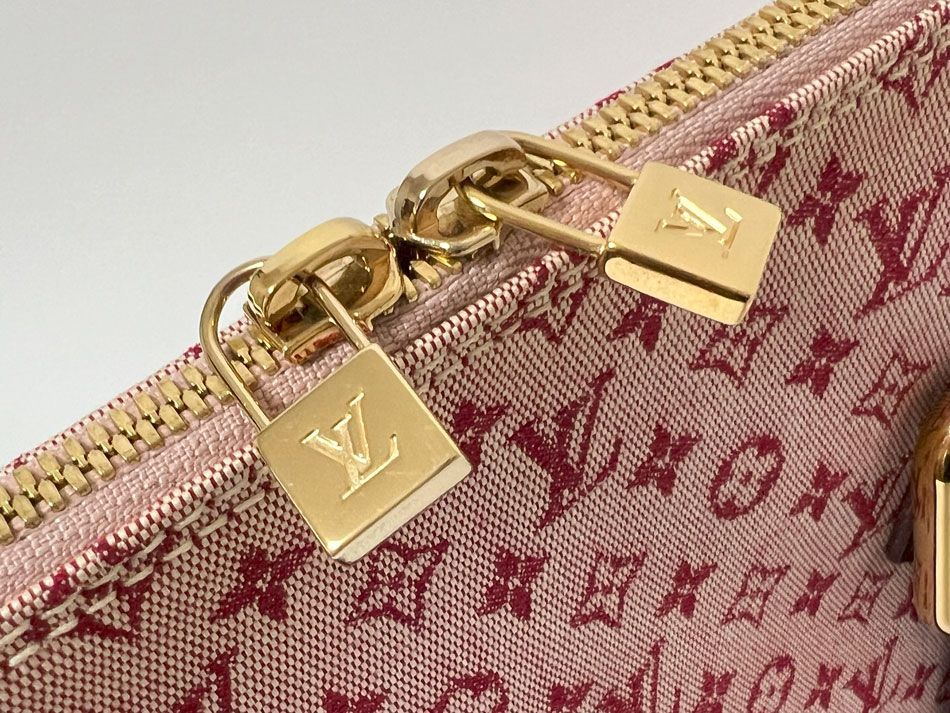 LOUIS VUITTON ルイヴィトン モノグラム・ミニ アルマ・オ トート 