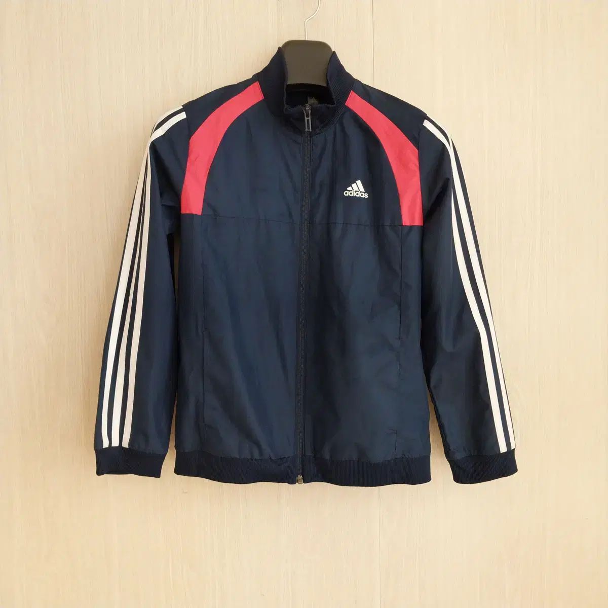 【雷市場（ポンジャン）商品韓国直送】 トゥイーン adidas(アディダス) ウィンドブレーカー 140 サイズ C12336