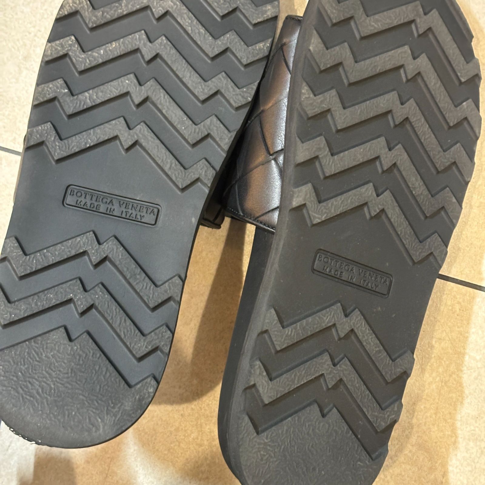 NA3438 大人気！ BOTTEGA VENETA ボッテガヴェネタ サンダル メンズ 