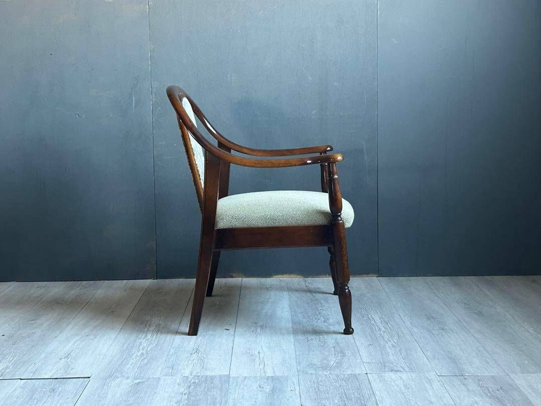 ①　リメイク品　尾州生地　ホワイト座面　カリモク　コロニアル　アームソファ　NI ①リメイク品尾州生地ホワイト座面カリモクコロニアルアームソファNI