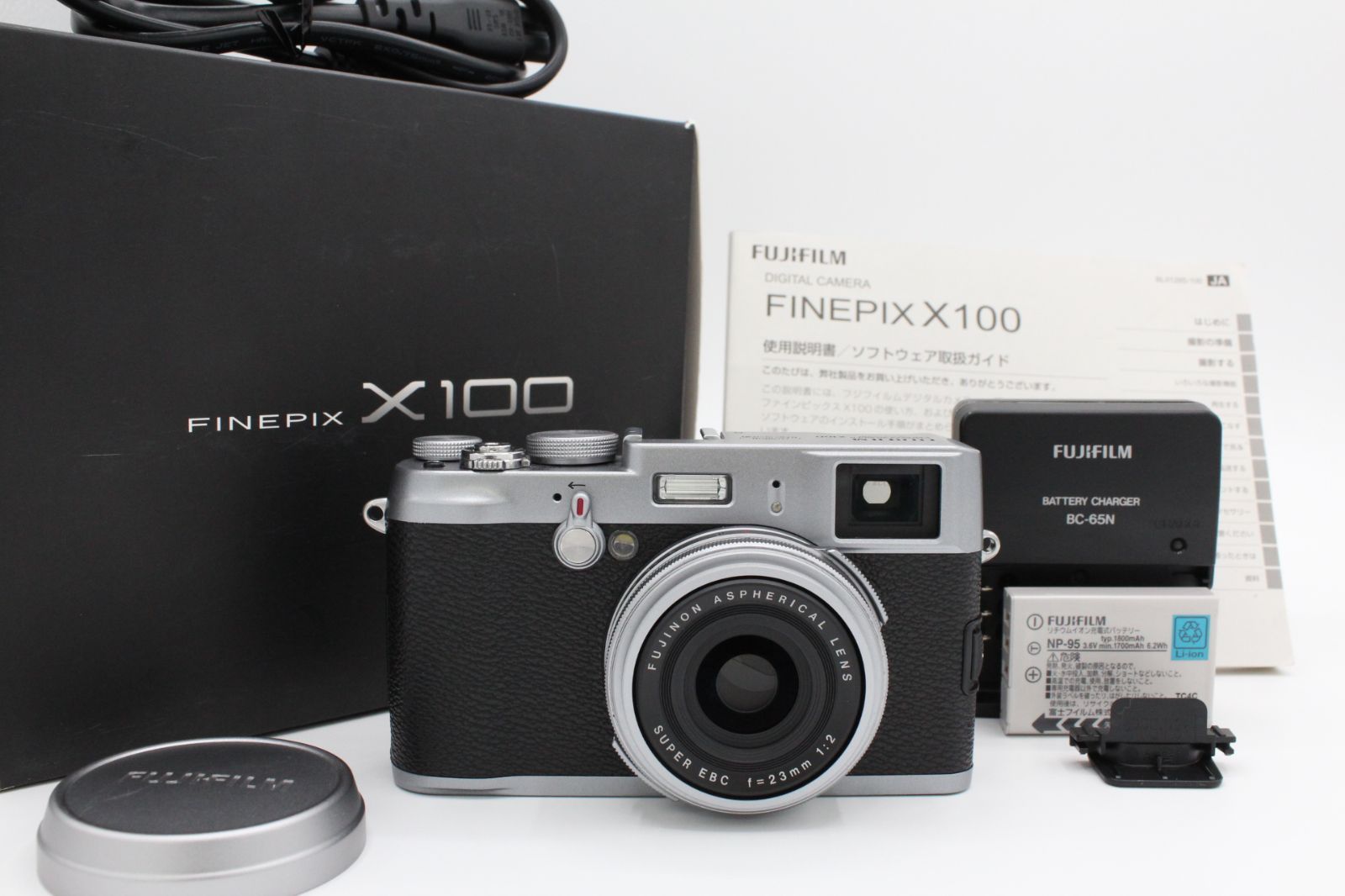 化粧箱付き！！＞＞【美品】FUJIFILM 富士フイルム FinePix x100