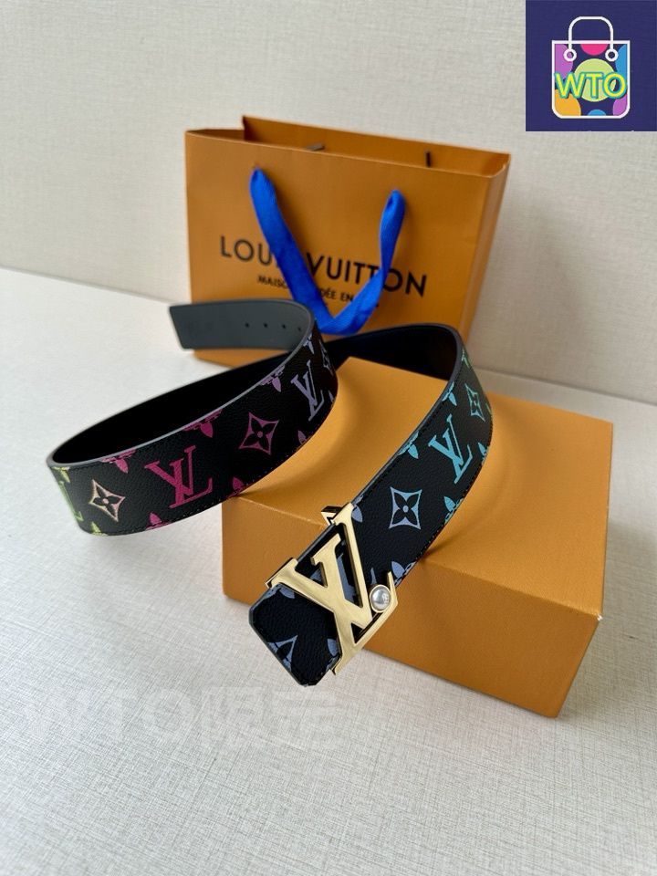 今日特価】Louis Vuitton Initiales ルイヴィトン イニシャルズ