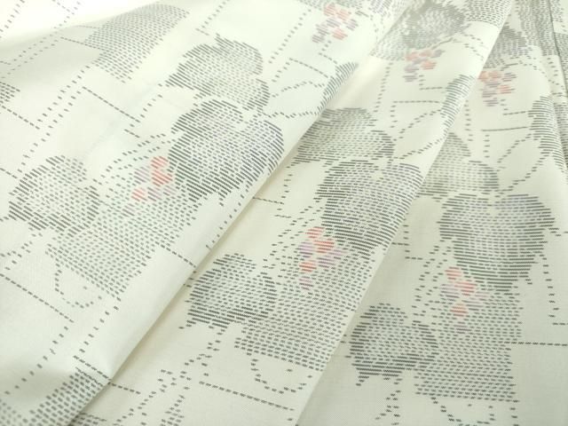 平和屋着物○本場大島紬 白大島 葡萄蔦の葉文 正絹 逸品 未使用