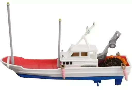 出港準備の漁船ジオラマ レジン ある夏の小さな港 レジンジオラマ 小さな漁港と出港する漁 レジン